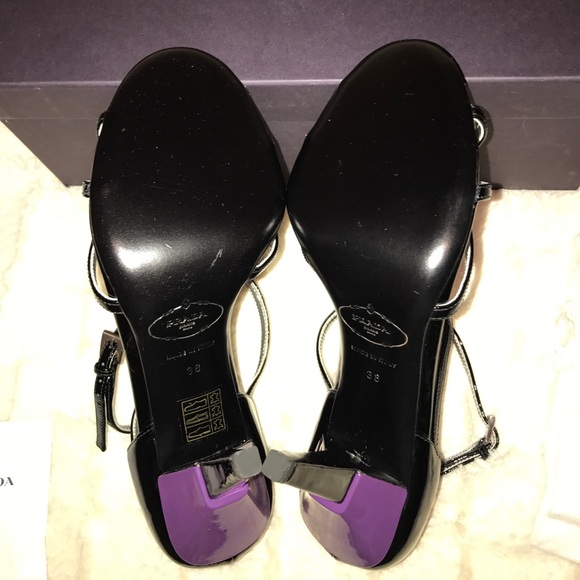 PRADA HEELS - Picture 6 of 7